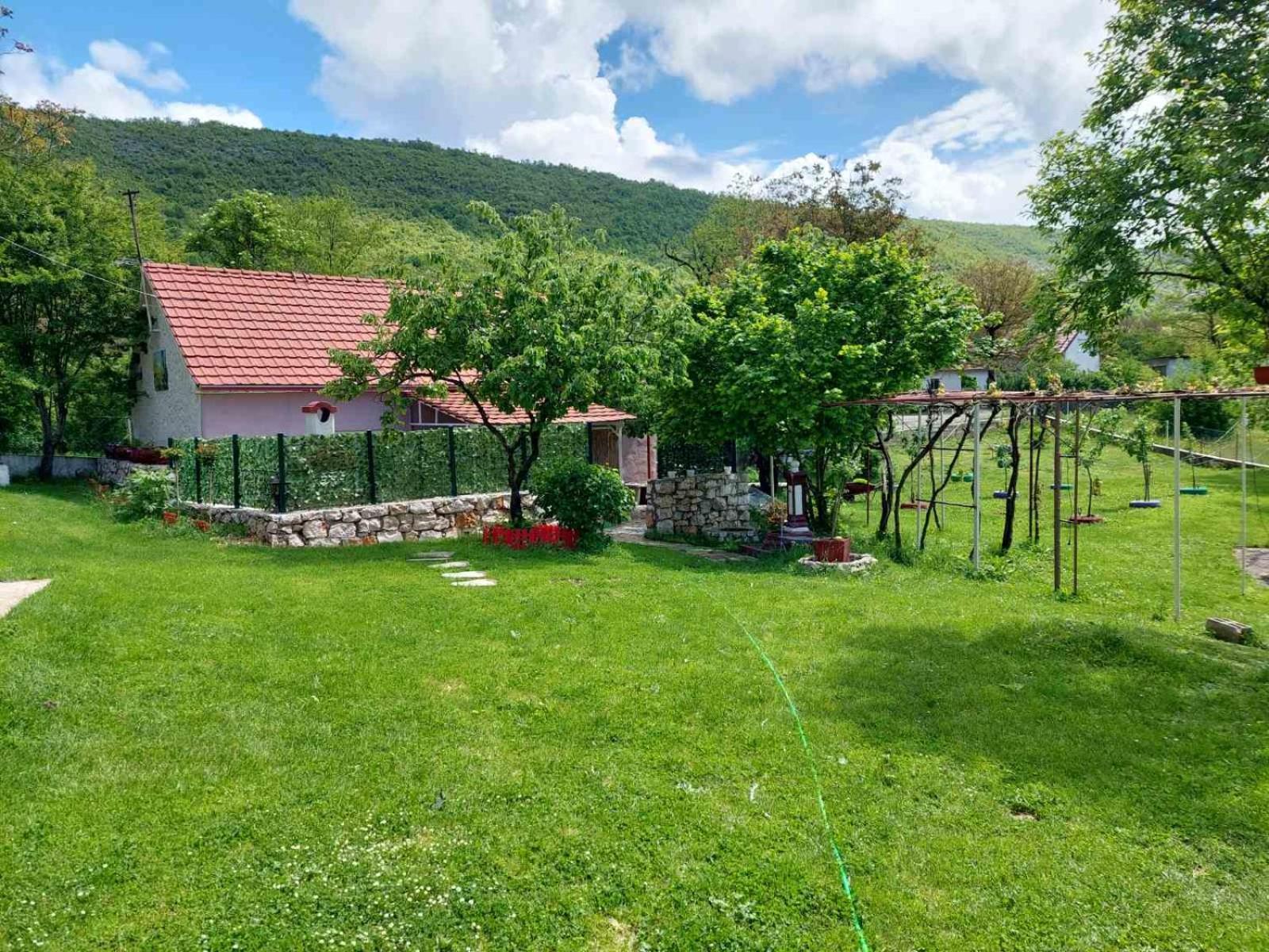 Village Flower Ivy Montenegro Nikšić エクステリア 写真